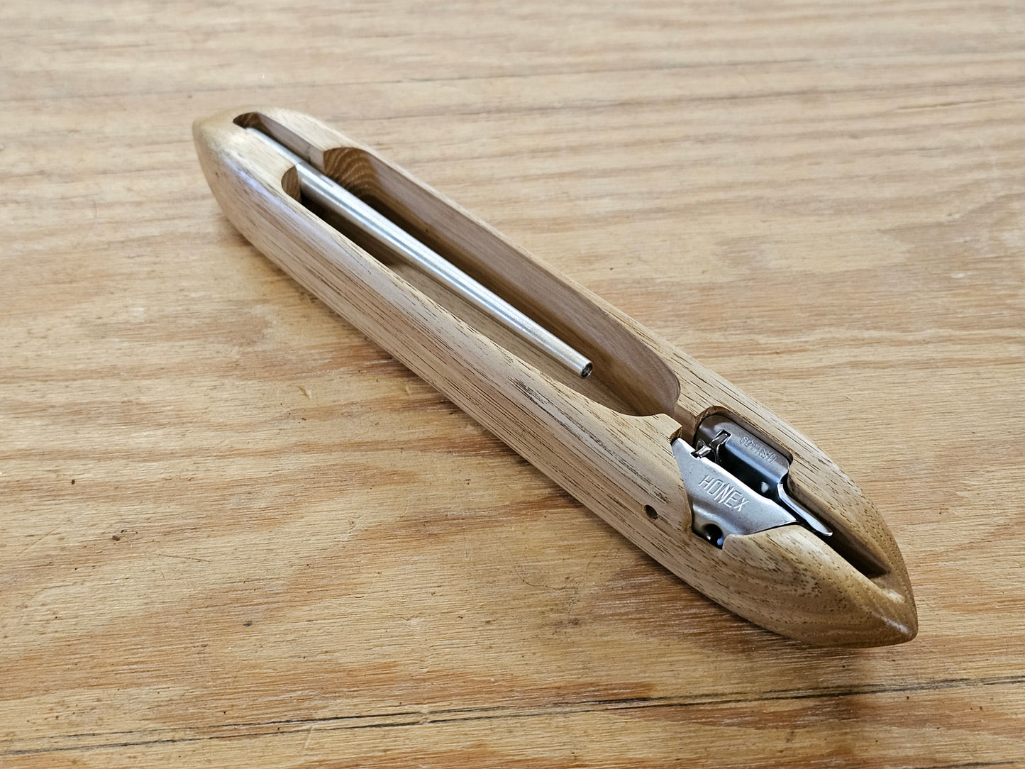 Bluster Bay End-feed Boat Shuttles with Honex Tension